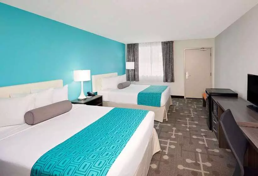 فندق Howard Johnson By Wyndham Florence