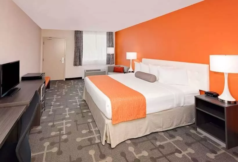 فندق Howard Johnson By Wyndham Florence