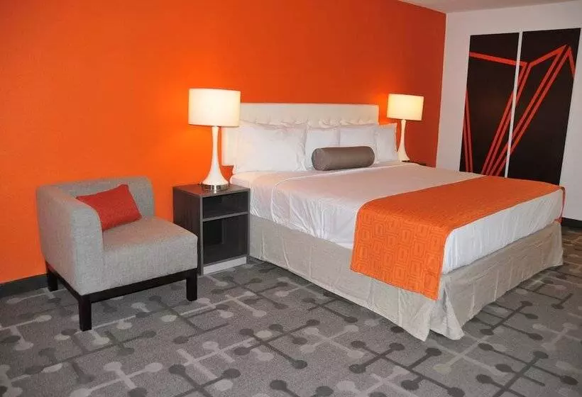 فندق Howard Johnson By Wyndham Florence