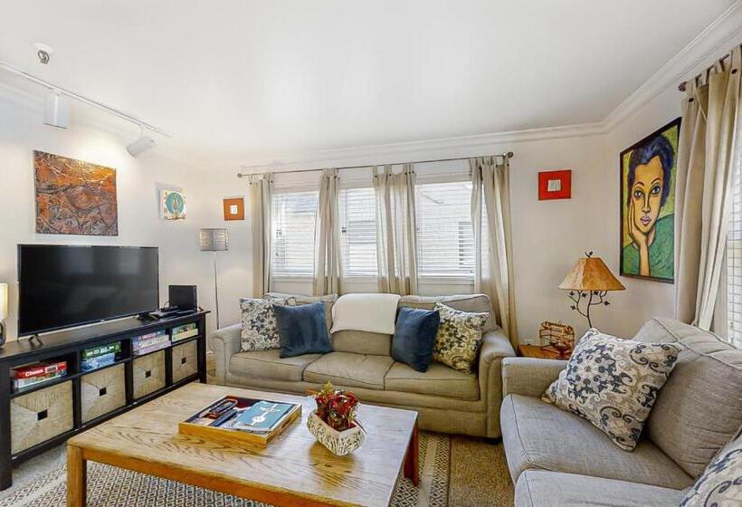 هتل Park Ave Manor 3b