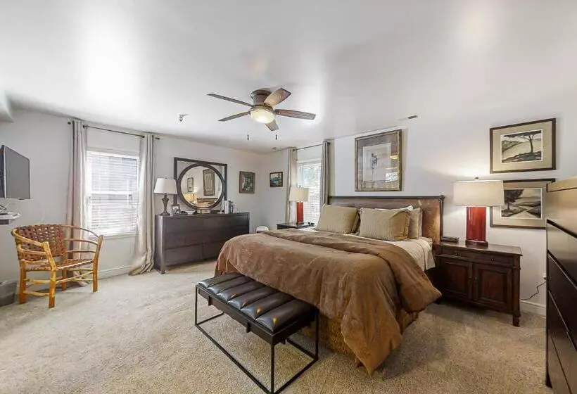 酒店 Park Ave Manor 3b