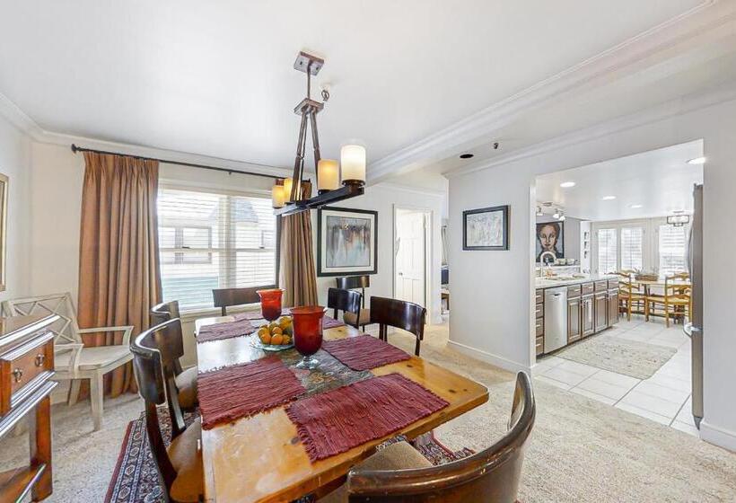 هتل Park Ave Manor 3b