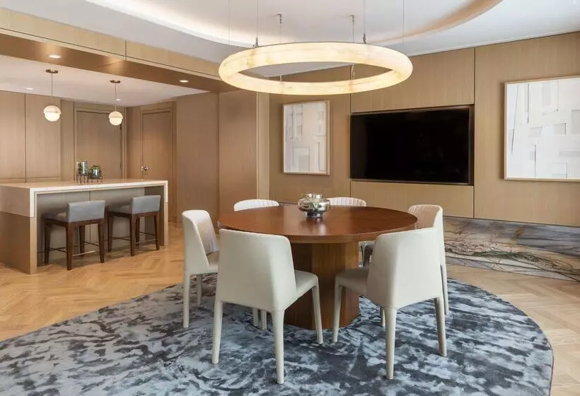 هتل Park Hyatt Chicago