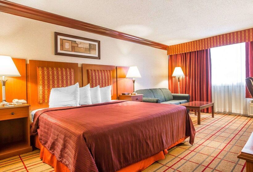 호텔 Quality Inn & Conference Center