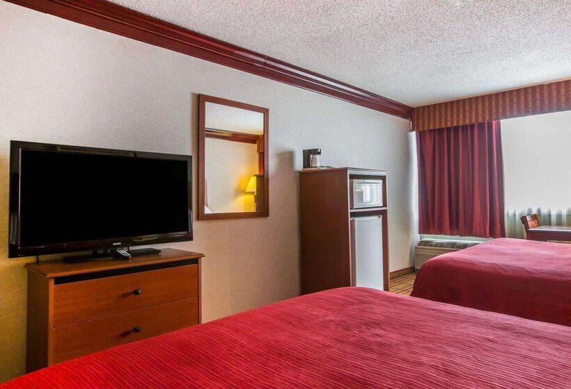 호텔 Quality Inn & Conference Center