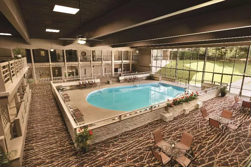 Radisson Hotel Louisville North