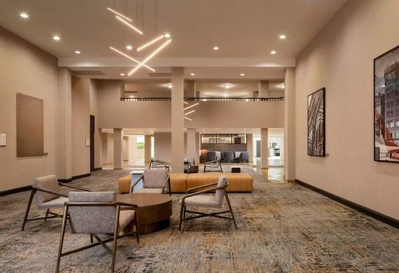 فندق Sheraton Detroit Metro Airport