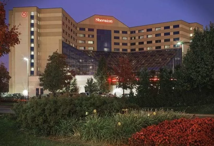 فندق Sheraton Detroit Metro Airport