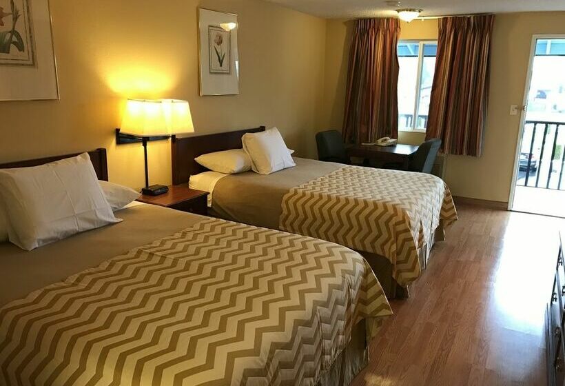 호텔 Travelodge By Wyndham Tacoma Near Mcchord Afb