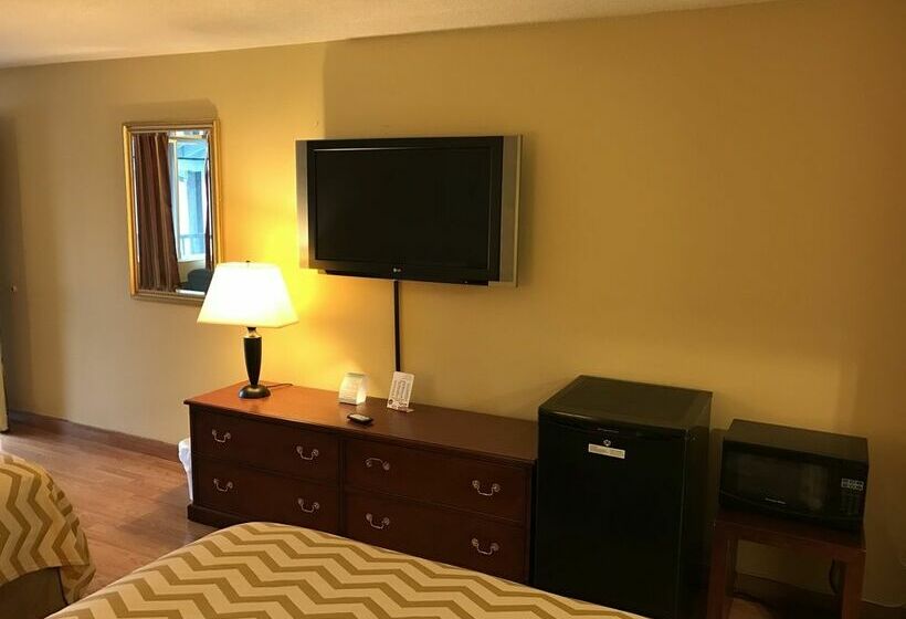 호텔 Travelodge By Wyndham Tacoma Near Mcchord Afb