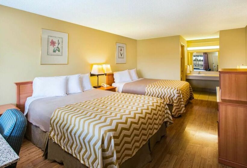 호텔 Travelodge By Wyndham Tacoma Near Mcchord Afb