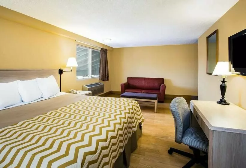 Otel Travelodge By Wyndham Tacoma Near Mcchord Afb