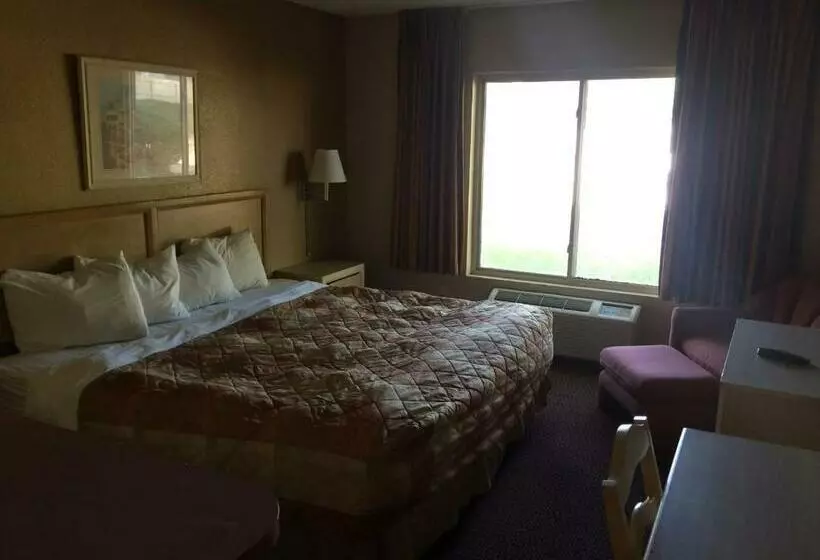 هتل Valuelodge Busch Gardens  Tampa