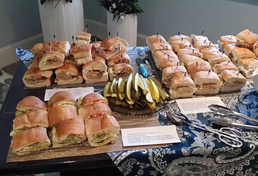 منتجع Palmera Inn And Suites