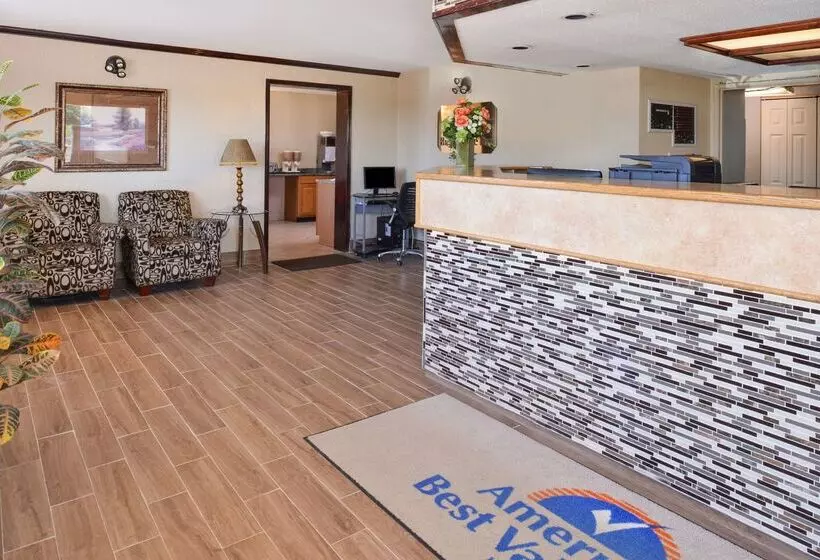 Отель Americas Best Value Inn Pittsburgh Airport