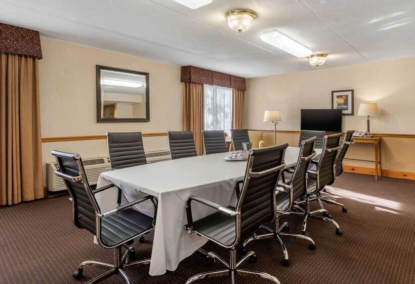 Clarion Hotel Conference Center On Lake Erie