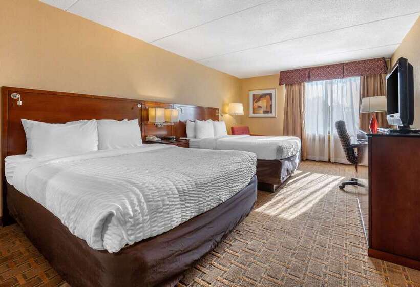 Clarion Hotel Conference Center On Lake Erie