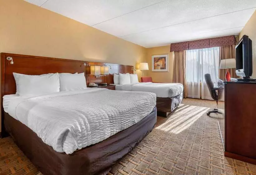 Clarion Hotel Conference Center On Lake Erie