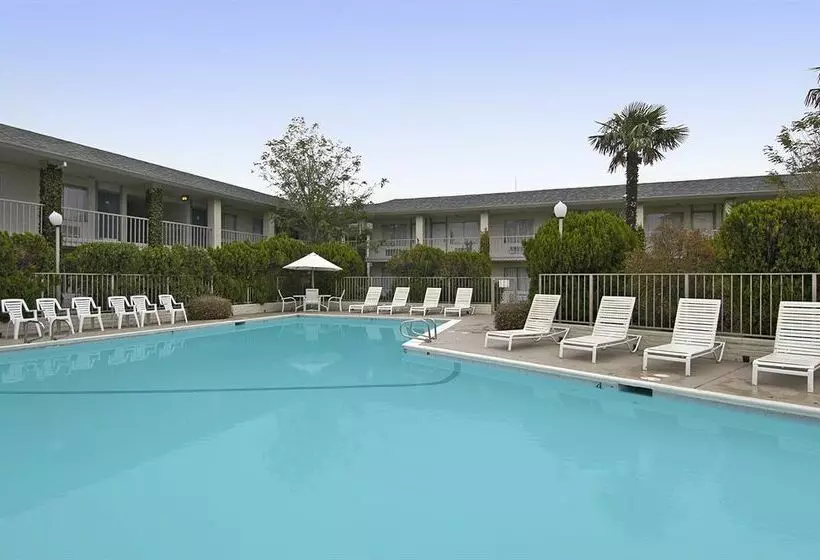 ホテル Days Inn Sacramento-North Highlands