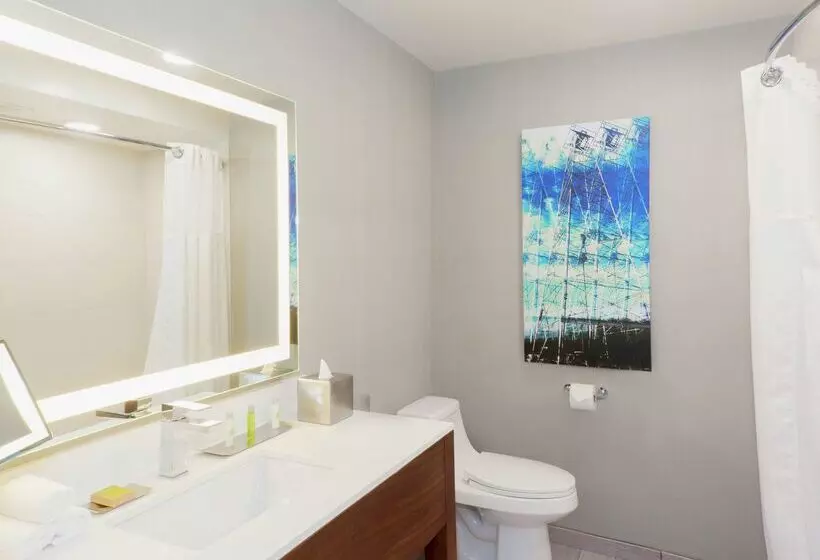 Doubletree By Hilton Hotel Bakersfield