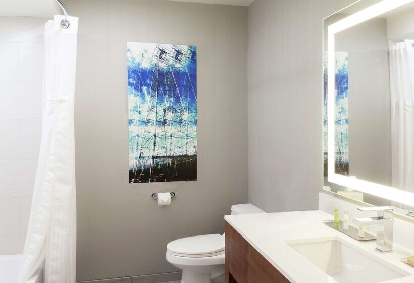 Doubletree By Hilton Hotel Bakersfield