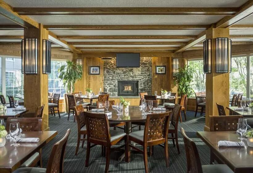 Otel Doubletree By Hilton Burlington Vermont