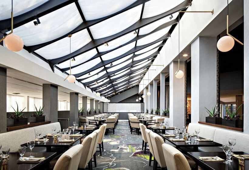 Doubletree By Hilton Fairfield Hotel & Suites