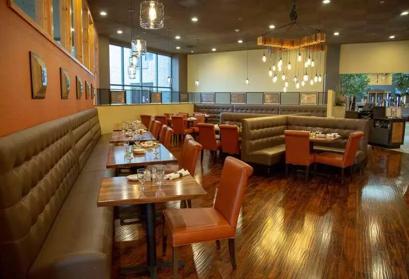 Hells Canyon Grand Hotel, Ascend Hotel Collection