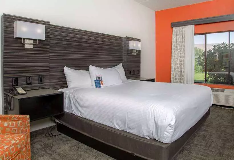 Hells Canyon Grand Hotel, Ascend Hotel Collection