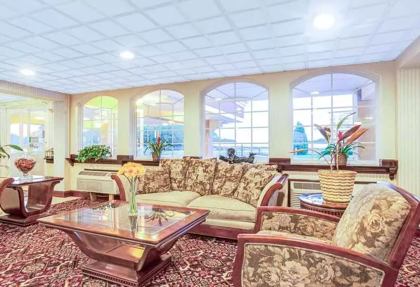 فندق Knights Inn Mount Laurel