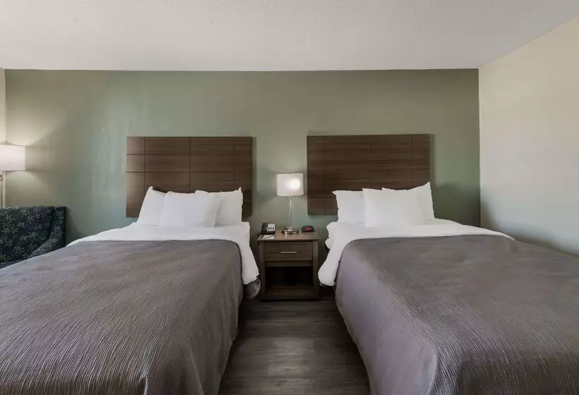 هتل Quality Inn Airport