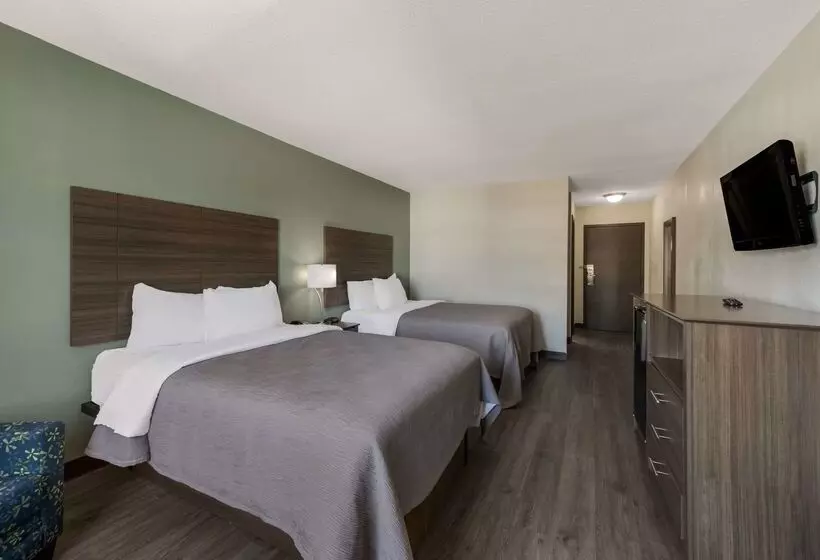 هتل Quality Inn Airport