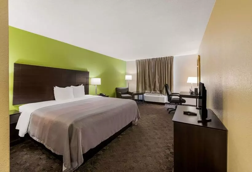 هتل Quality Inn Airport