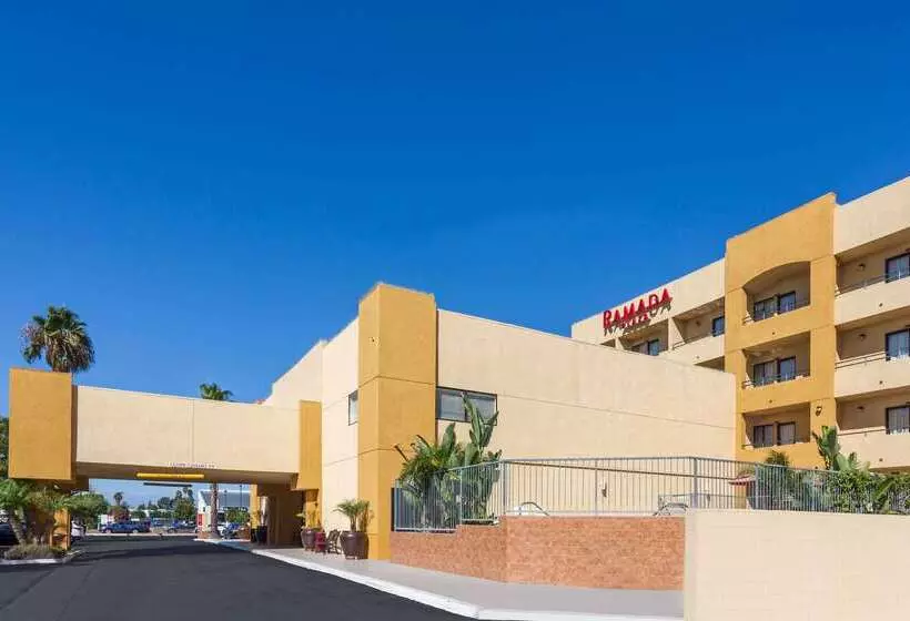 هتل Ramada Plaza By Wyndham Garden Grove/anaheim South
