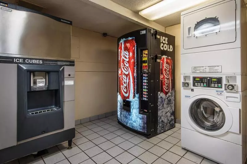 ホテル Red Roof Inn Atlanta  Smyrna/ Ballpark