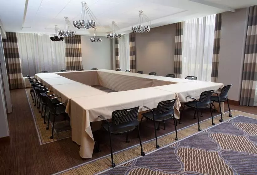 酒店 Sheraton Pittsburgh Airport