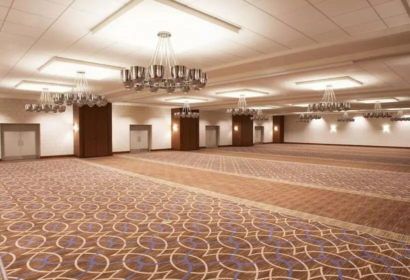 酒店 Sheraton Pittsburgh Airport