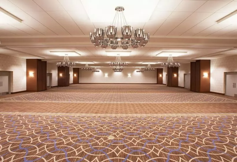 酒店 Sheraton Pittsburgh Airport