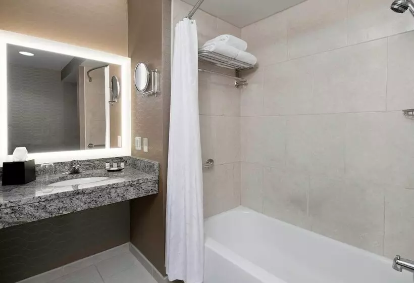 酒店 Sheraton Pittsburgh Airport