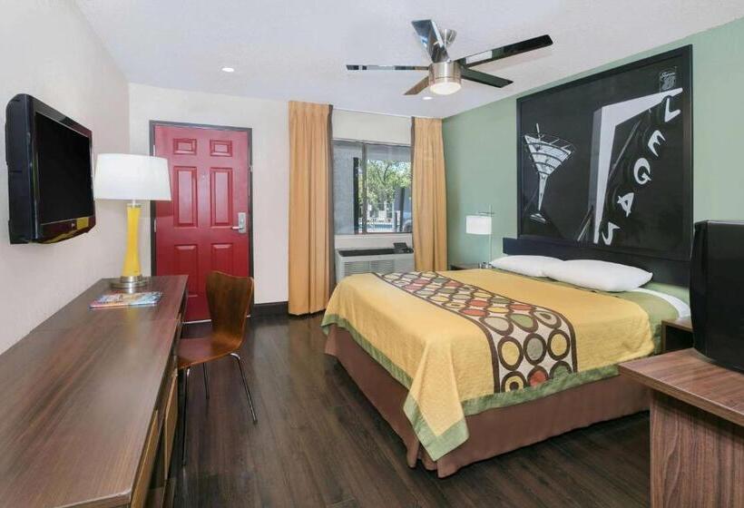 Hotel Super 8 By Wyndham Austin University/downtown Area