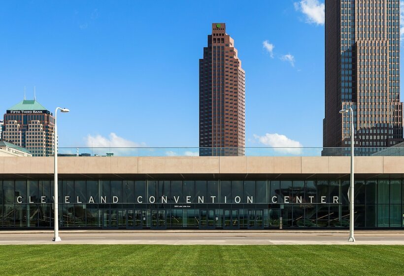 هتل The Westin Cleveland Downtown