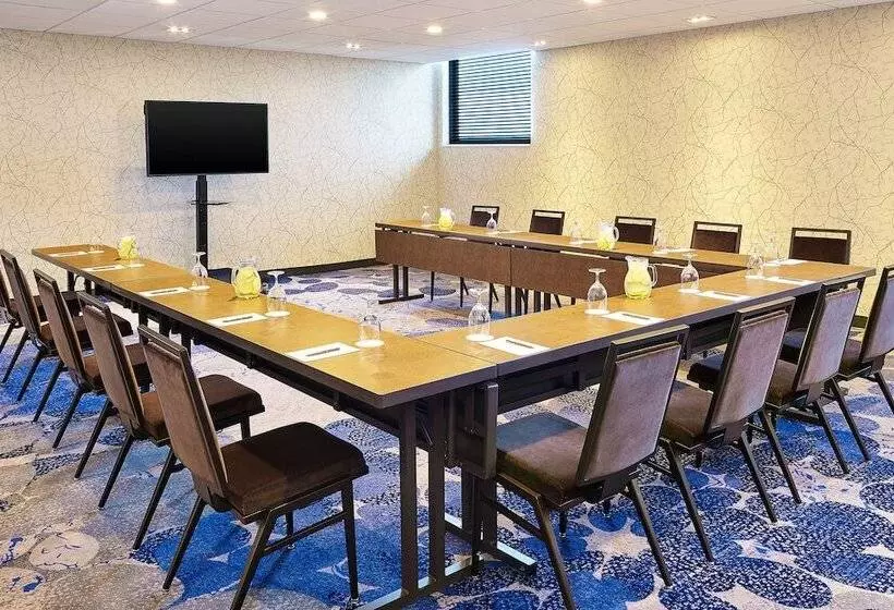 فندق The Westin Cleveland Downtown