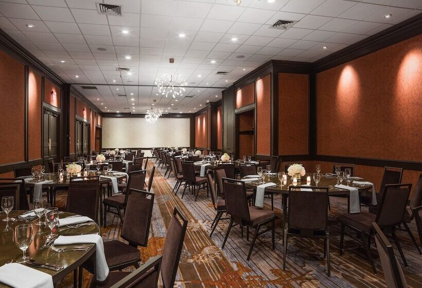 هتل The Westin Cleveland Downtown