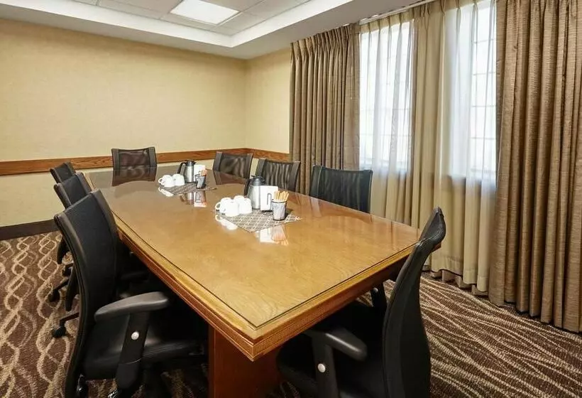 ホテル Madison Plaza