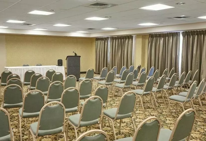 ホテル Madison Plaza