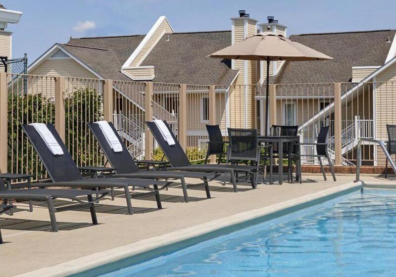 اقامتگاه Sonesta Es Suites Omaha