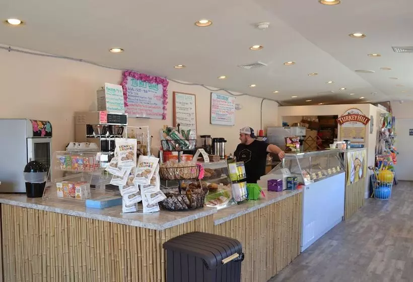 Royal Hawaiian Motel