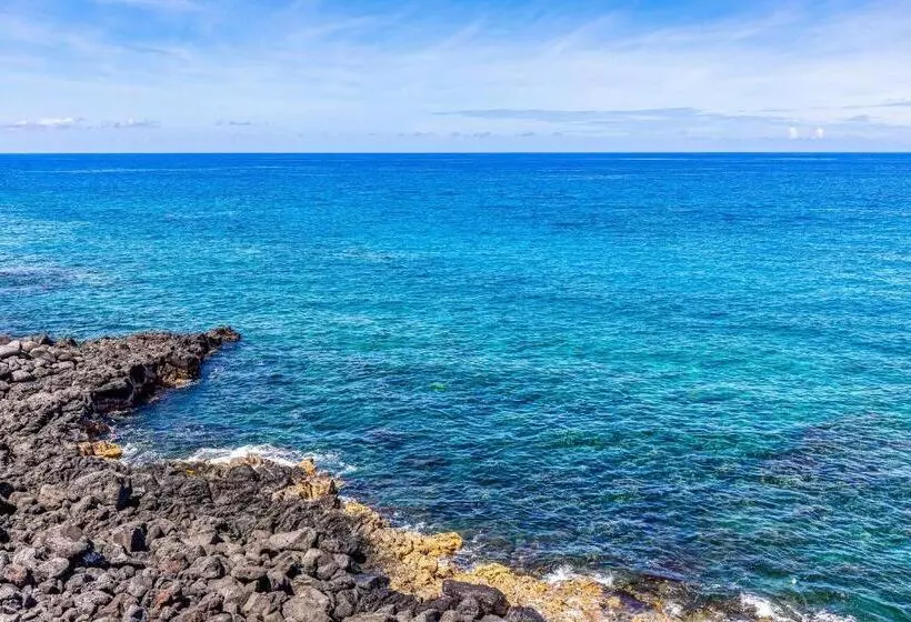 渡假胜地  The Sea Village #1302