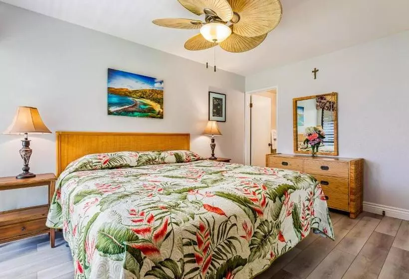 渡假胜地  The Sea Village #1302