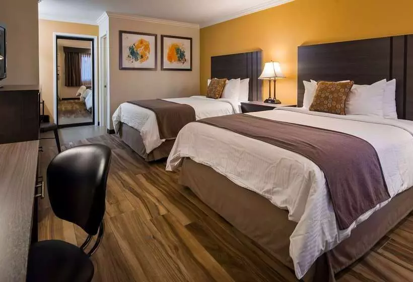 فندق Best Western Plus Orange County Airport North